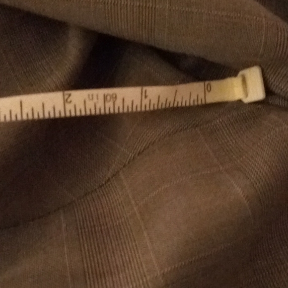 2 piece styled in ITALY Suit - Picture 9 of 10